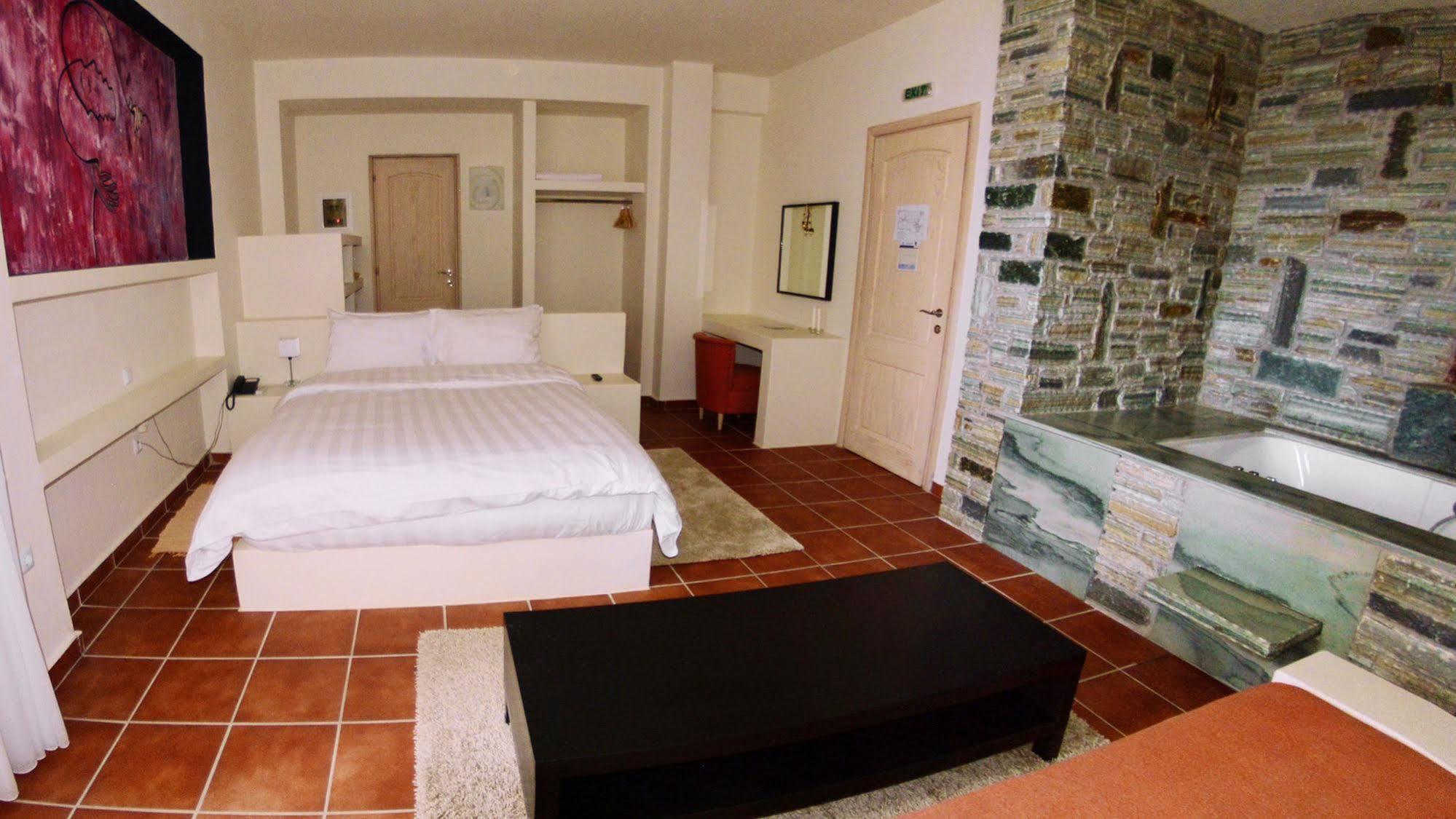 Filion Eco Hotel & Suites Nea Styra Ngoại thất bức ảnh